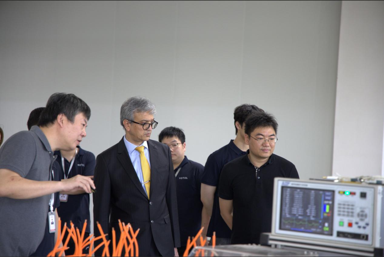 Spiro 公司 CEO 一行到访,洽谈非洲新能源项目合作 · 现场照片 1
